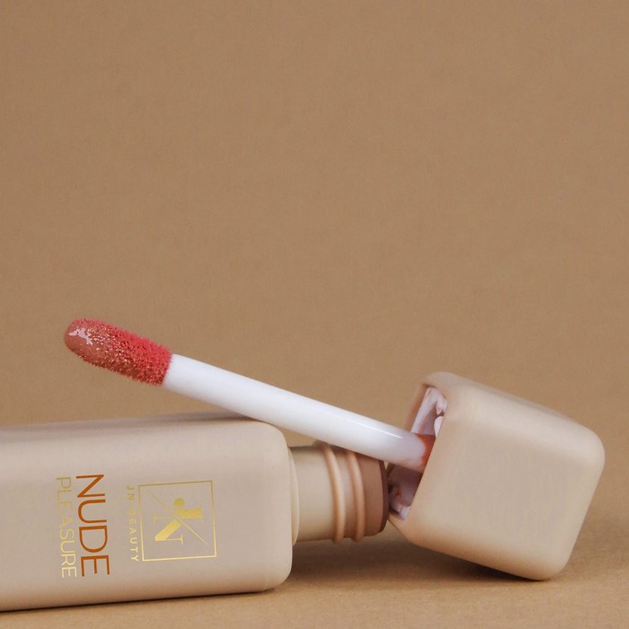 Nude Pleasure Lip Gloss - 6ml